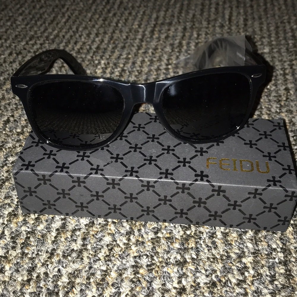 Men’s sunglasses